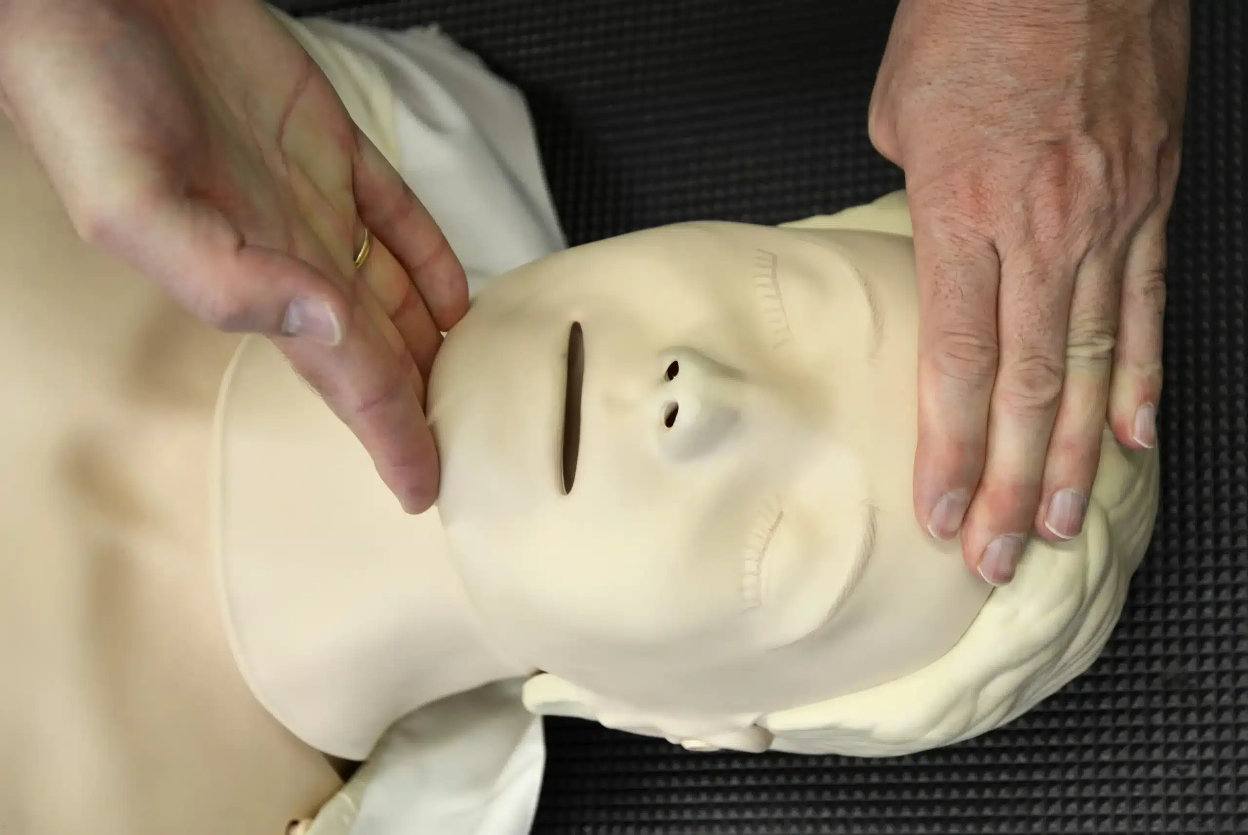 BLS Classes in Davis: Find the Right Course for You